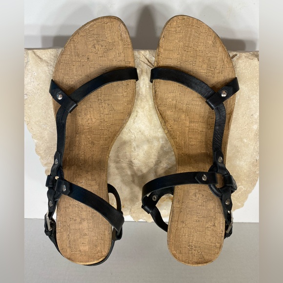 Kenneth Cole Reaction Black Leather Strappy Wedge Heeled Sandals Sz 9.5 - Picture 5 of 11